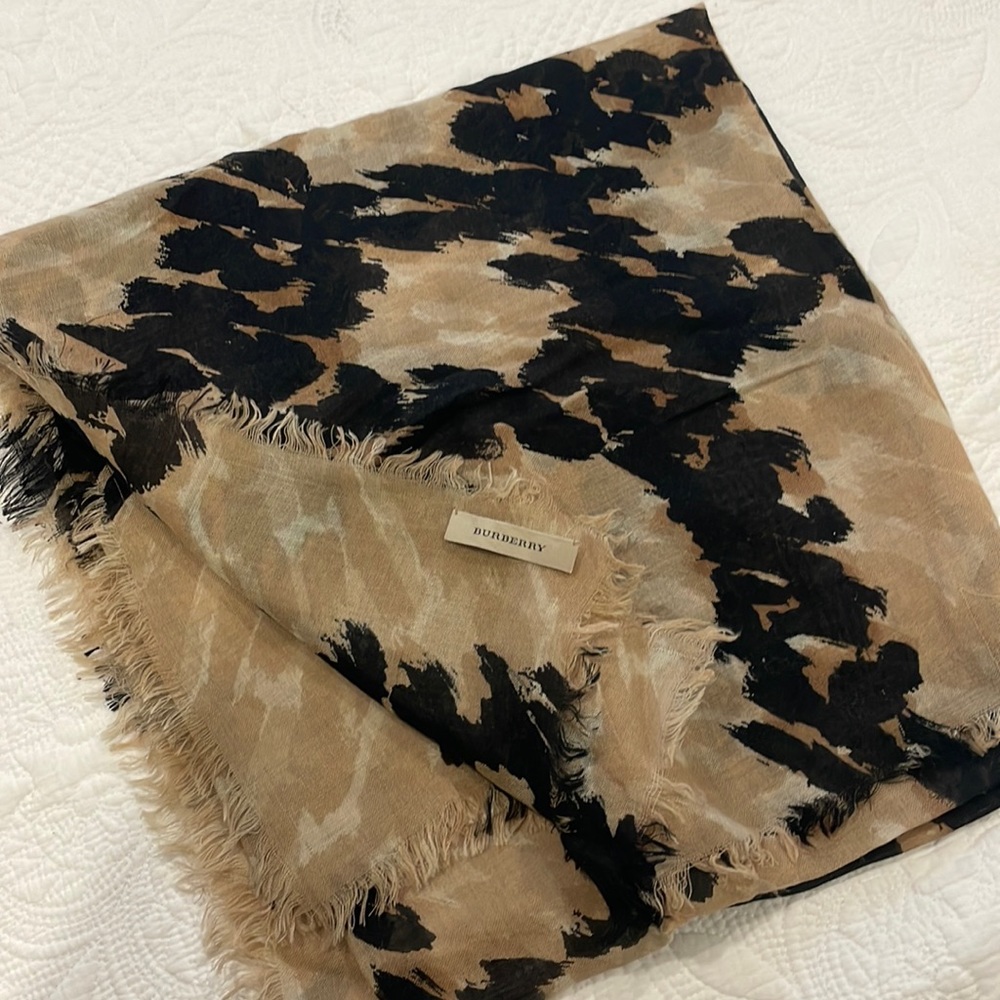 Burberry scarf